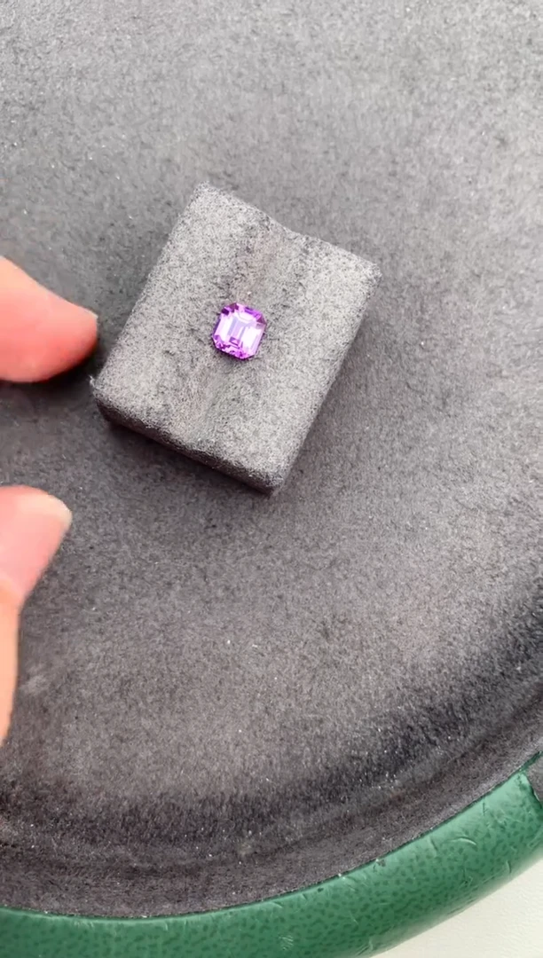 【闪购商品】彩色蓝宝石裸石未镶嵌1.1ct紫蓝宝