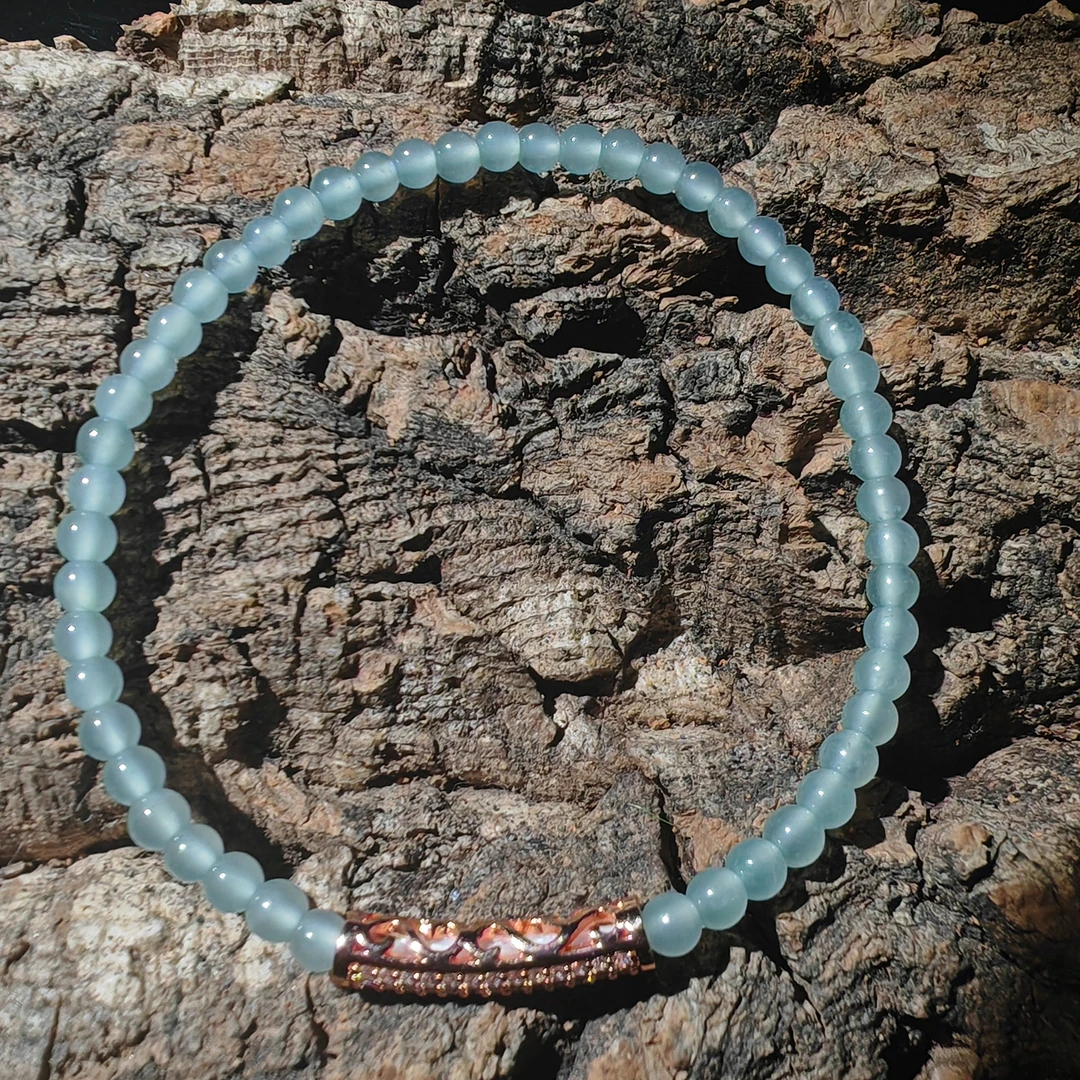 天然a货翡翠卡4.4mm高冰天空蓝手串