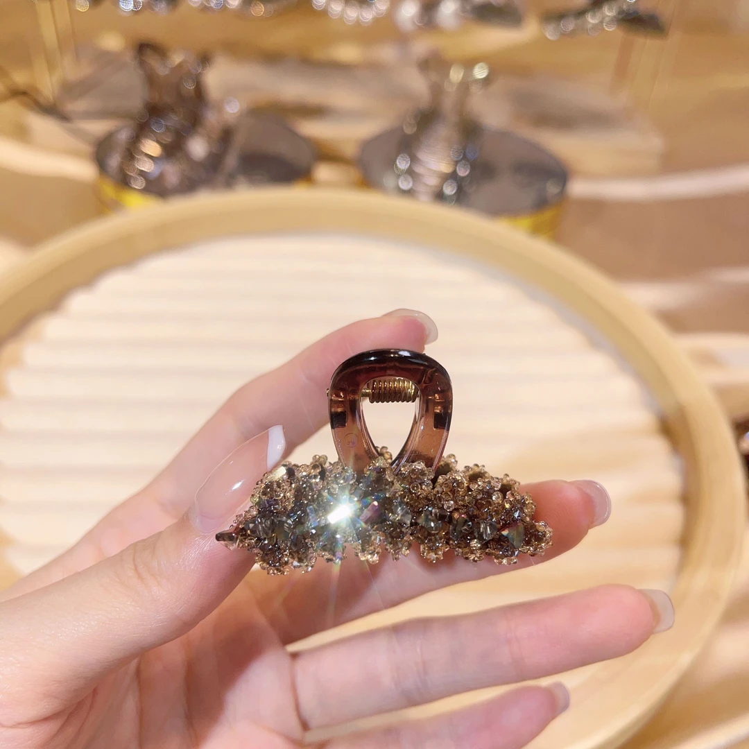 精致水钻麦穗抓夹女2024年新款后脑勺小号发夹半扎鲨鱼夹头饰发卡