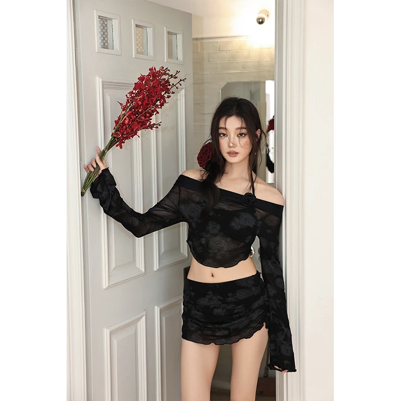 微风假日显瘦气质黑色长袖薄纱暗纹花镂空分体泳衣