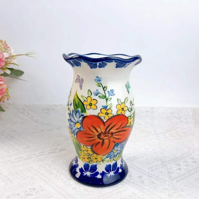 梧桐花蝶舞纷飞手绘釉下彩筷子筒陶瓷