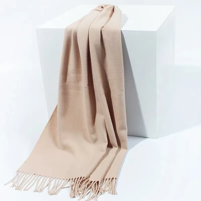 以赛亚 2024年时尚女士长款纯色简约百搭围巾856（款式颜色随机）