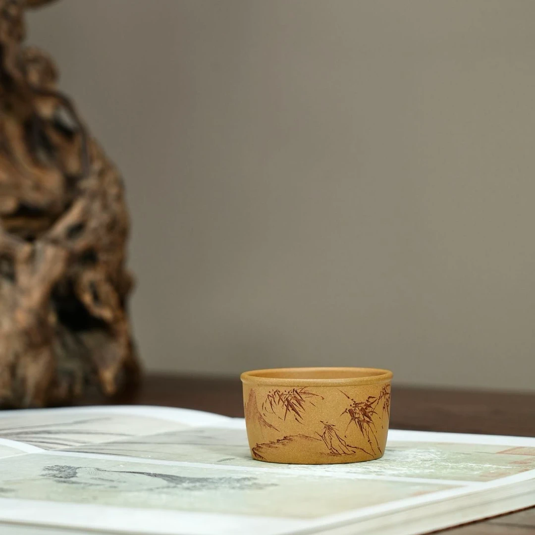 乘风阁原创.黄金段【砥砺前行】紫砂大平底主人杯.100cc