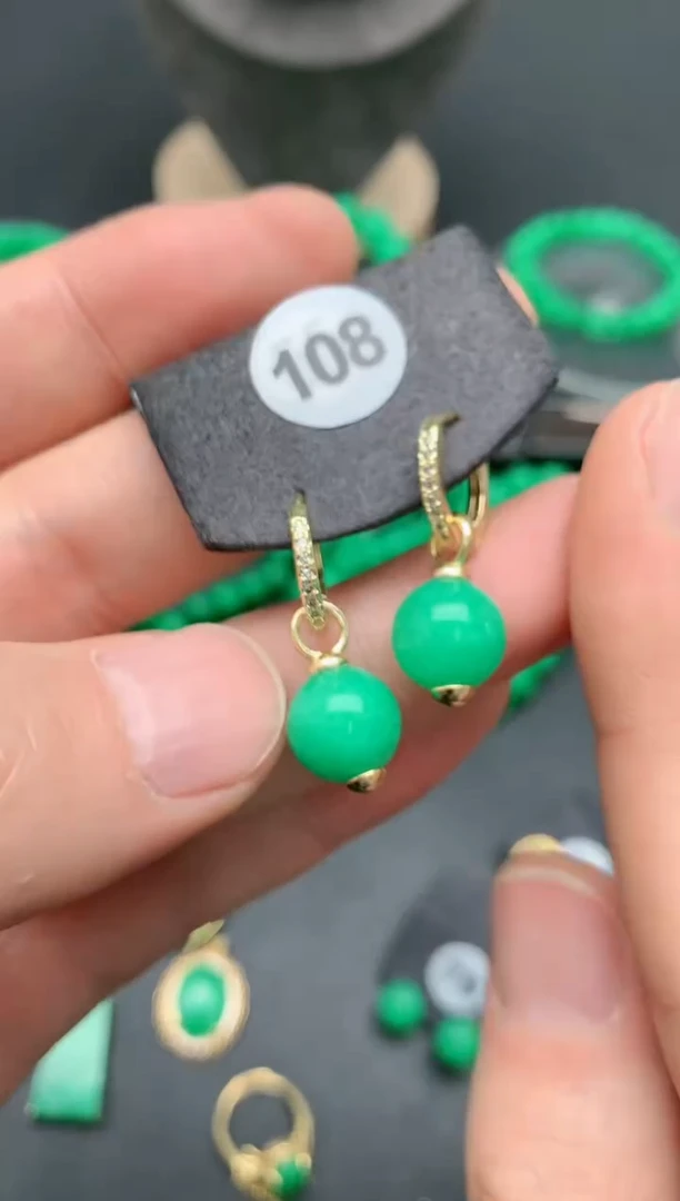 【闪购商品】翡翠耳饰银S925镶嵌108