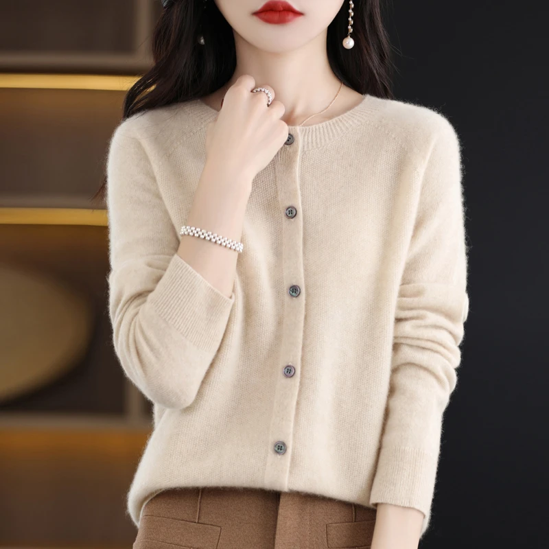 一线成衣亲肤绒2024秋冬新款爆款针织开衫女洋气百搭宽松圆领