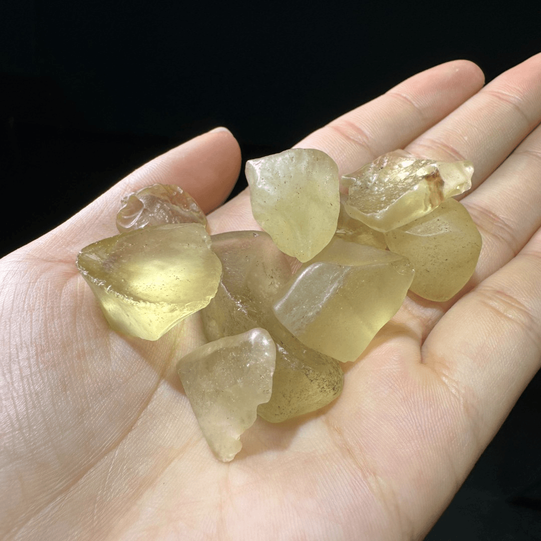 非金属玻璃吊坠 YS4222  利比亚全透不规则