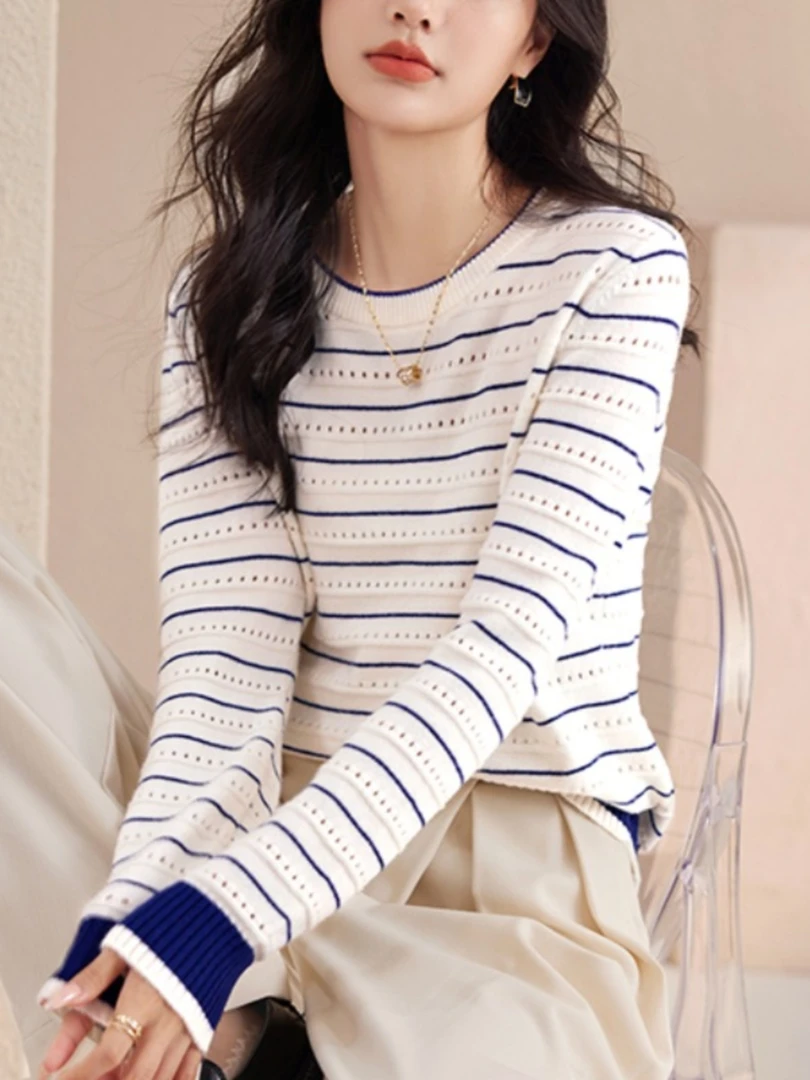 初秋穿搭镂空条纹针织小衫女装2024年春秋季宽松毛衣打底长袖上衣