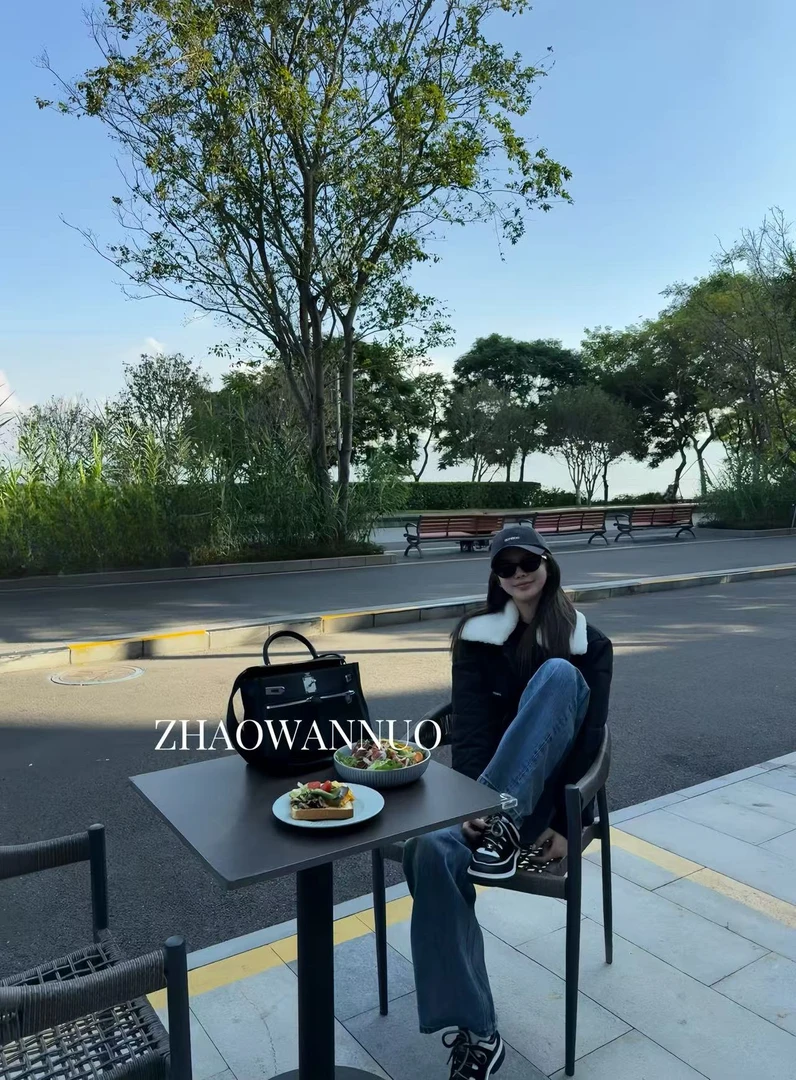 ZHAO WANNUO 丨 24秋冬可拆卸毛领保暖棉服外套NC0204