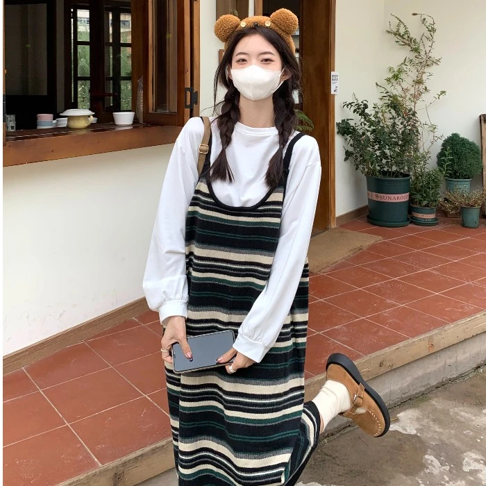 小个子时尚孕妇装撞色条纹设计感针织吊带连衣裙百搭T恤两件套