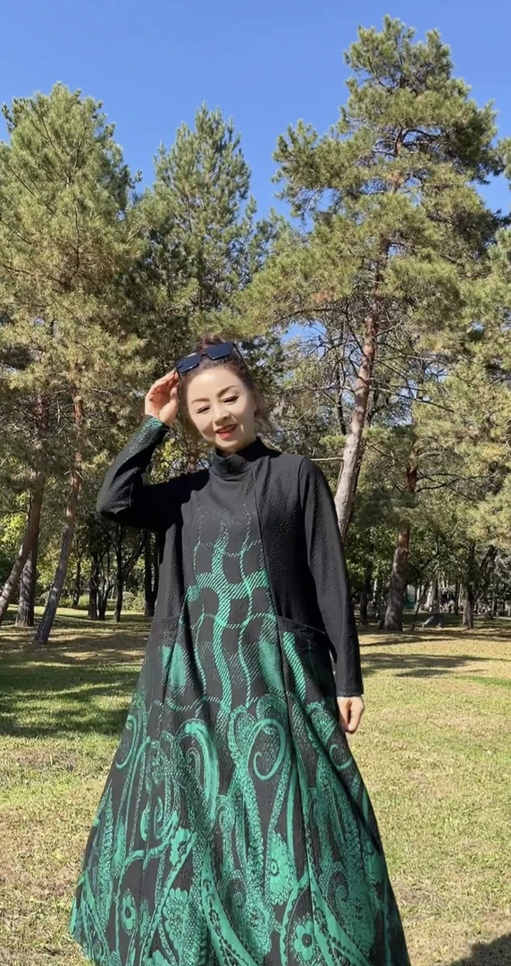 2023秋冬新款时尚潮流气质印花连衣裙（直播间特惠