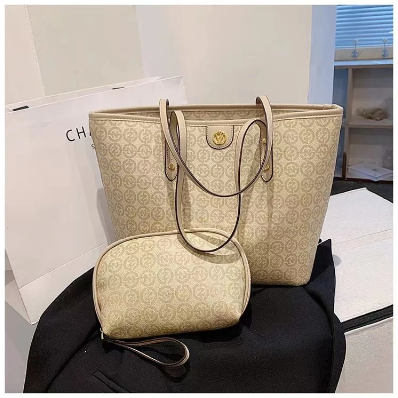 HS 新款大容量百搭潮流时尚手提托特大包