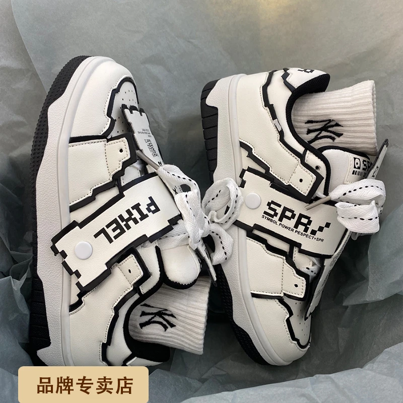 复古2023男款国潮风小众黑白熊猫潮流小白鞋男休闲百搭运动板鞋