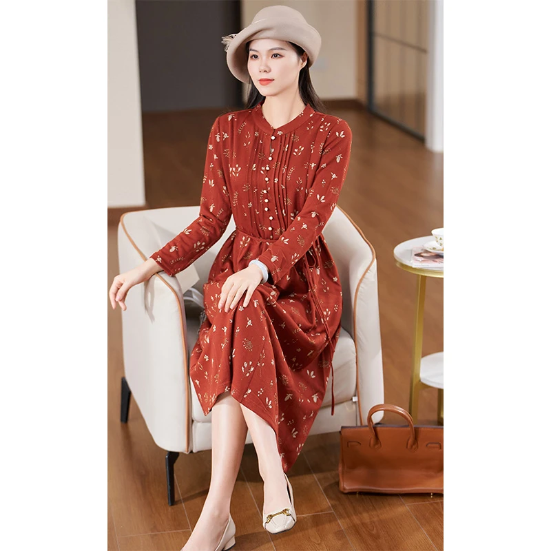 迪欧芙2023年秋冬季新款长袖气质复古厚款显瘦连衣裙女#DLQ15705