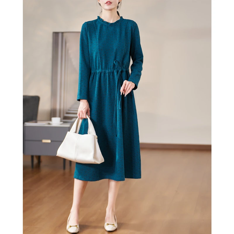 迪欧芙2023年秋冬新款显瘦气质中长款长袖厚款连衣裙女#QLQ25397