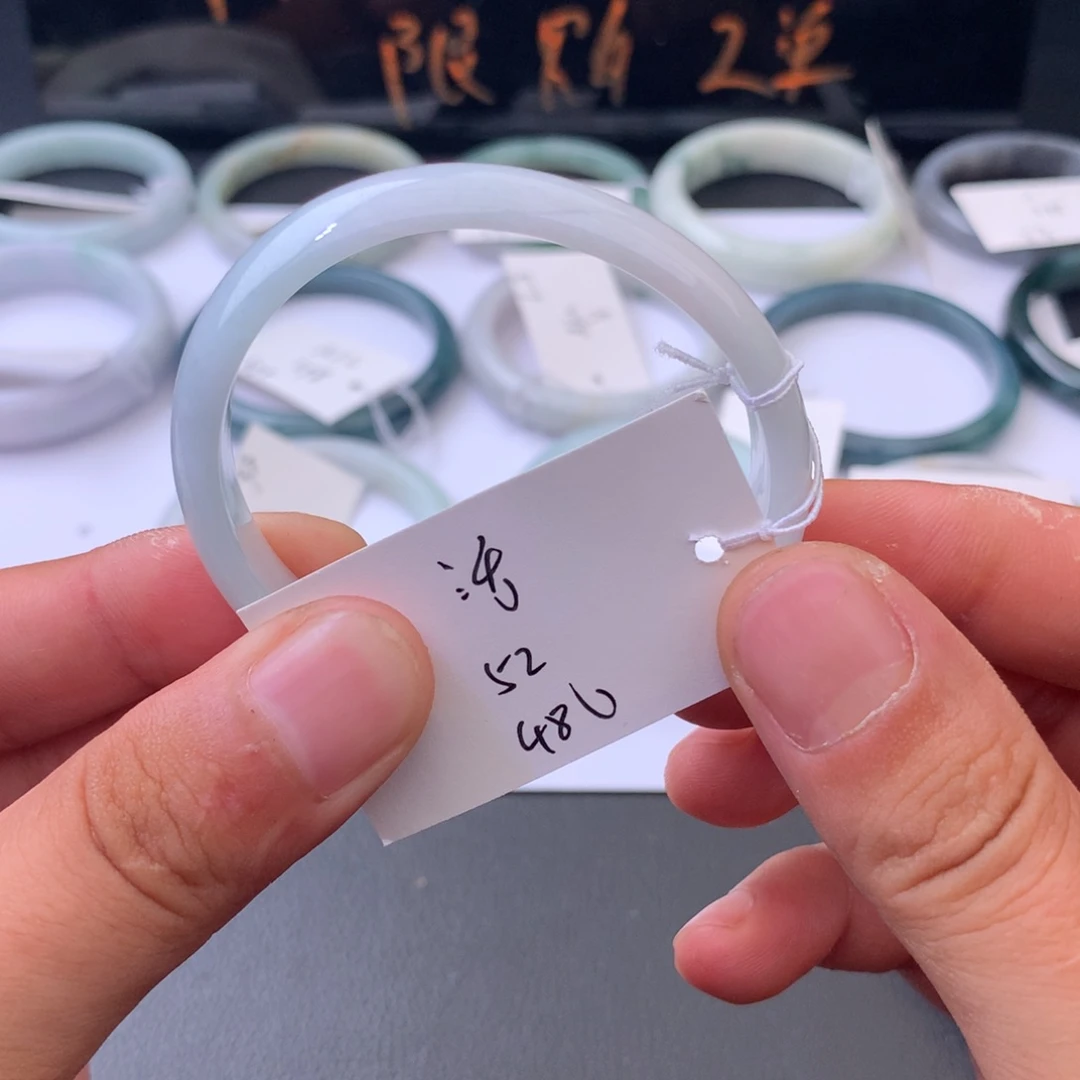 翡翠手镯未镶嵌活*