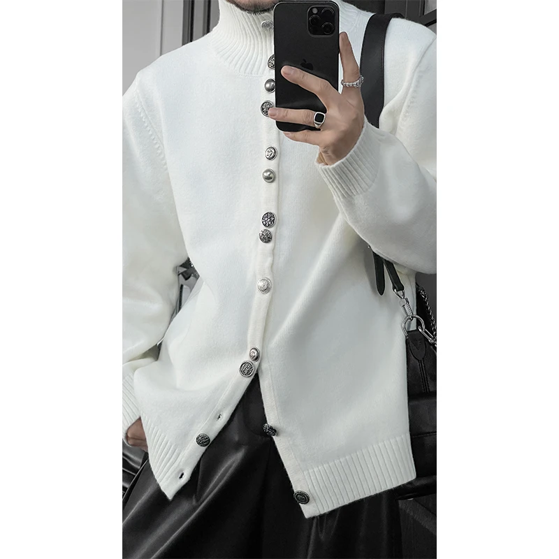 龙叨叨2024秋冬新品定制金属纽扣高领针织外套休闲百搭开衫毛衣