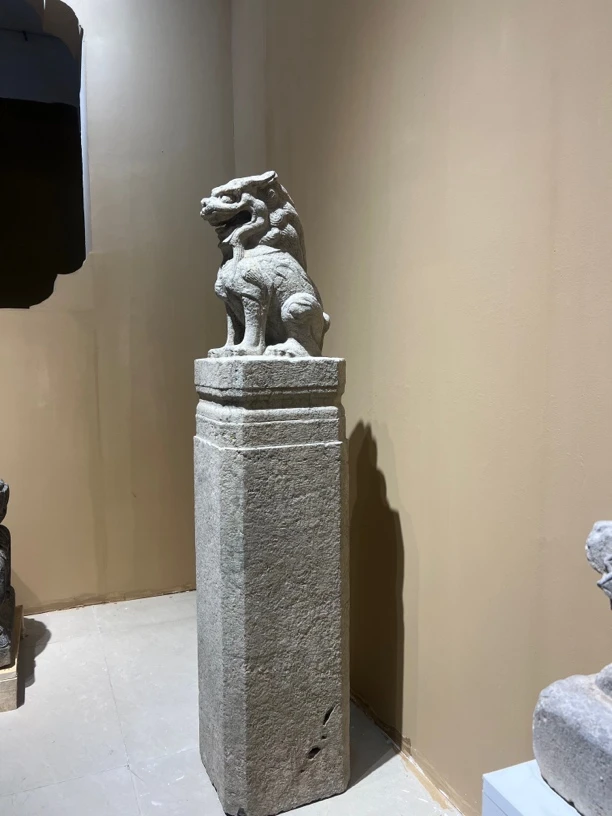 青石，柱狮，高1米4，全品