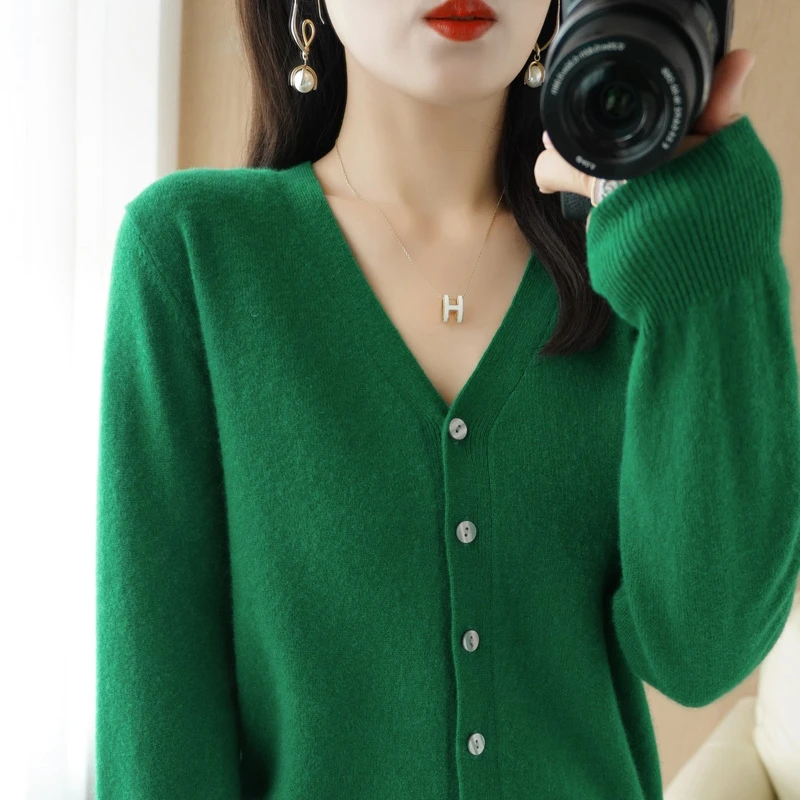 【现货宠粉】新款长袖开衫女短外套毛衣V领纯色外搭针织衫防晒上衣