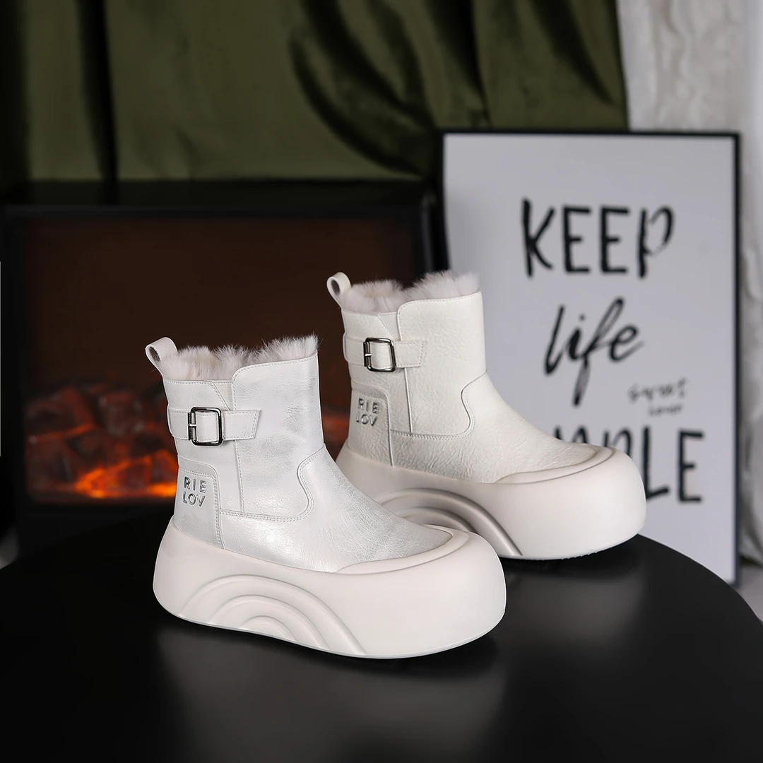 【暖冬】 厚底增高6cm加绒加厚保暖雪地靴百搭女士休闲鞋 25130