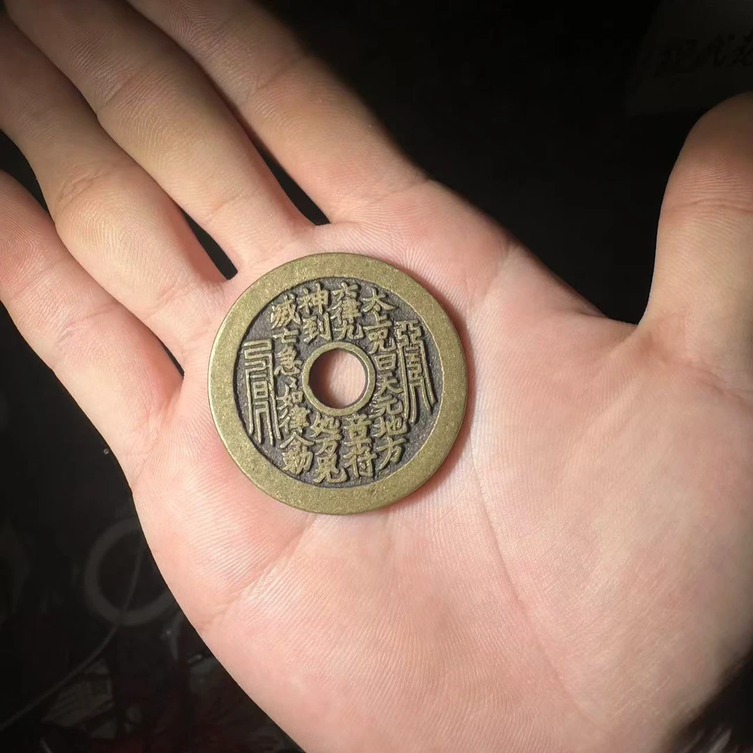 现代工艺品小山花背老君持剑