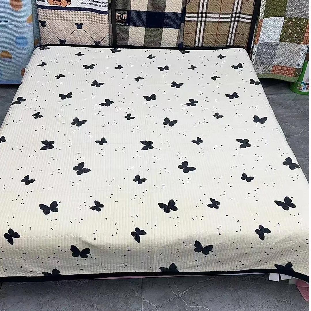 2*2.3米 宝宝绒床盖《米白蝴蝶》