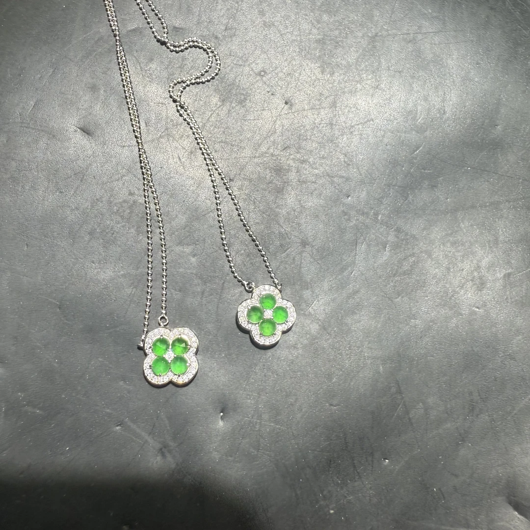 【玉经纶】-3310/Q35-天然A货翡翠吊坠-多样性发其一