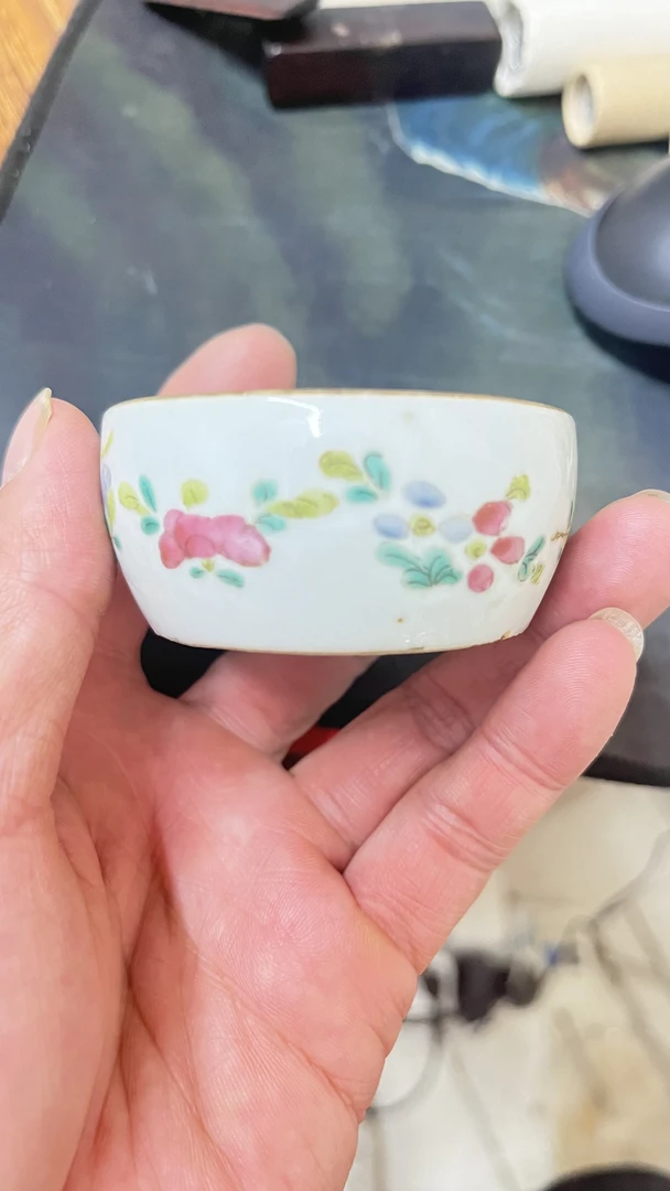 清洗木器小碟如图