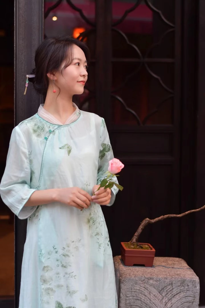 原创设计.新中式手工刺绣雅致温婉夏季复古连衣裙QJ-2724013