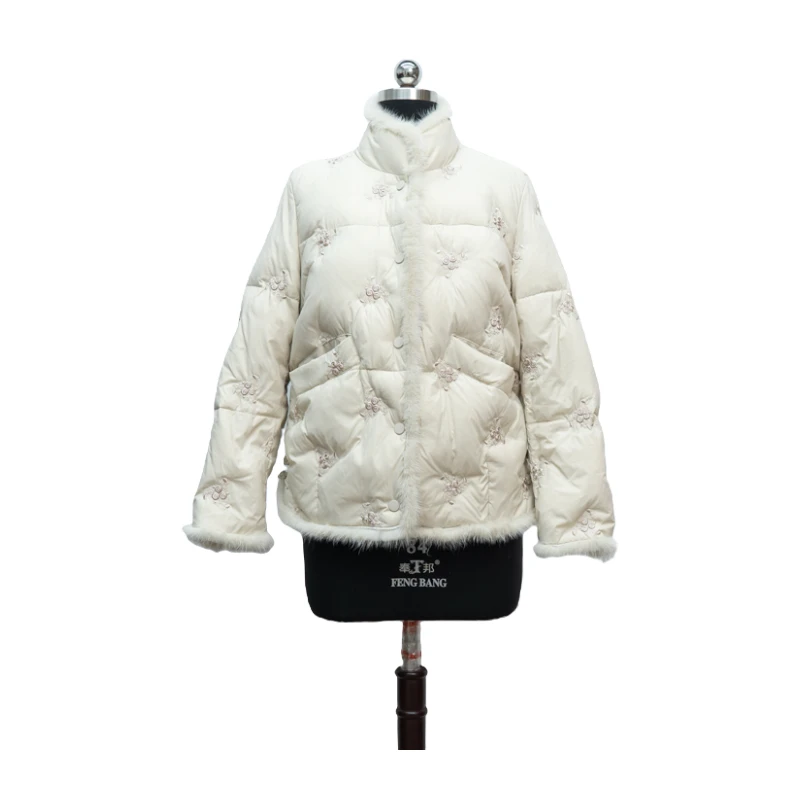 LL 2025 冬款时尚休闲手工刺绣羽绒服国风款盘扣立领外套 YR555