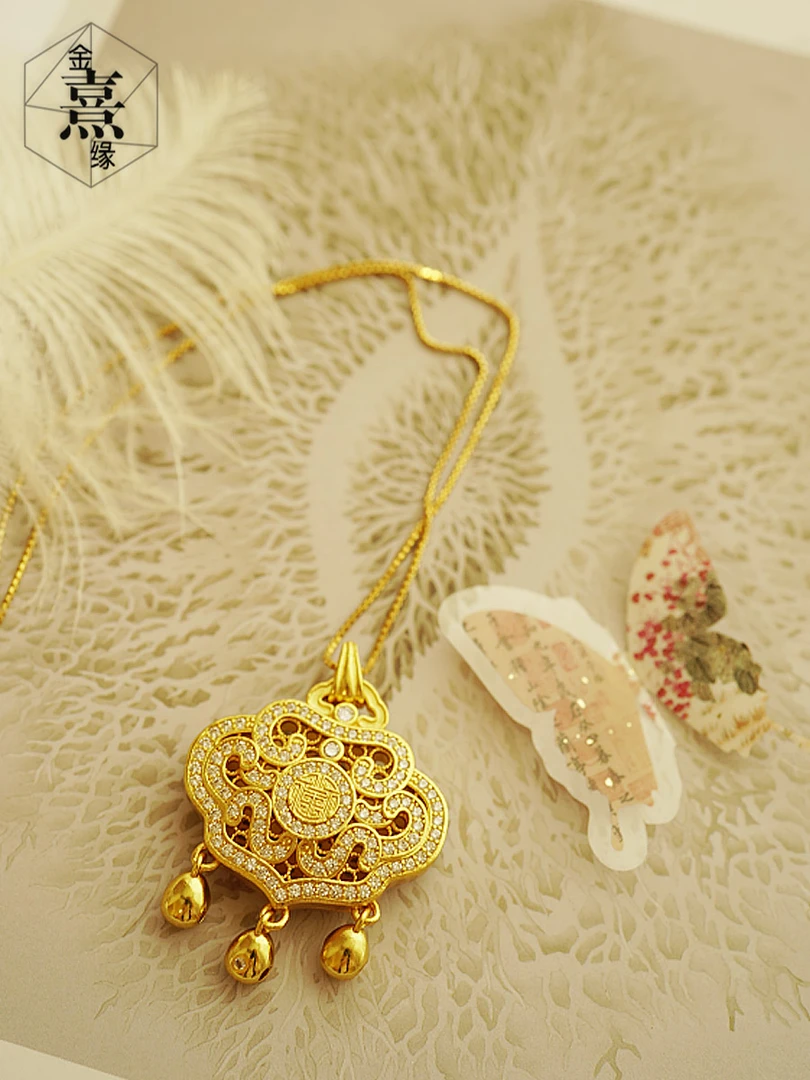 铜合金吊坠 手国风复古精致好运镶钻挂坠祥云平安如意锁项链毛衣