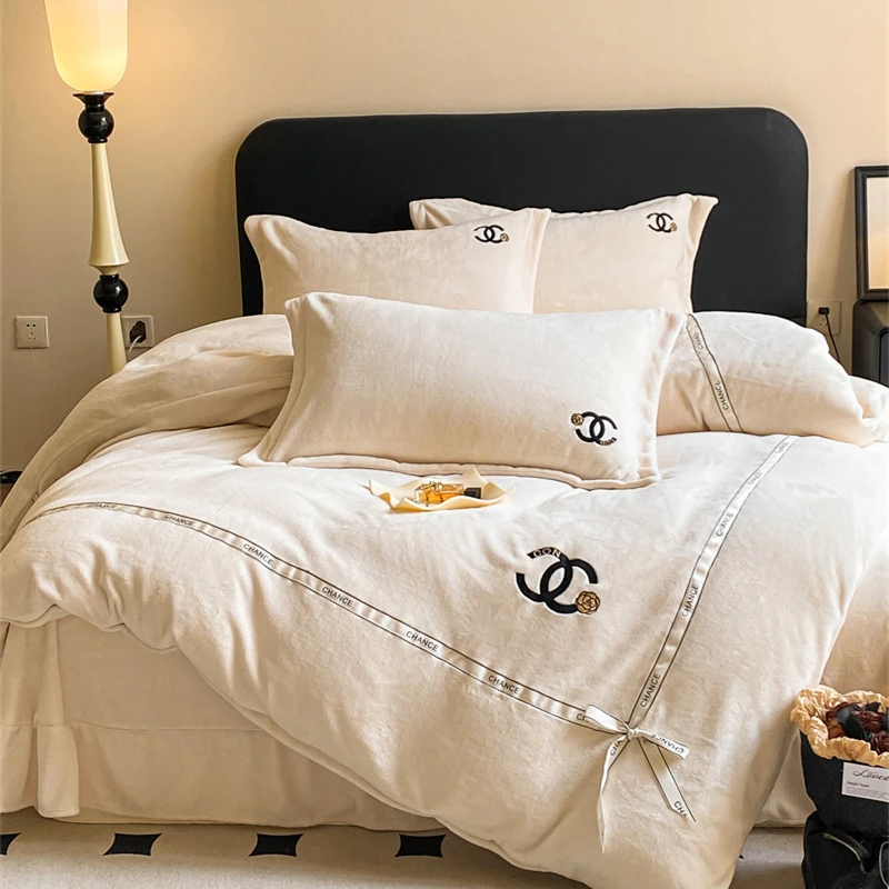 冬季加厚牛奶绒四件套双面绒小香风加绒被套轻奢床上入冬四件套