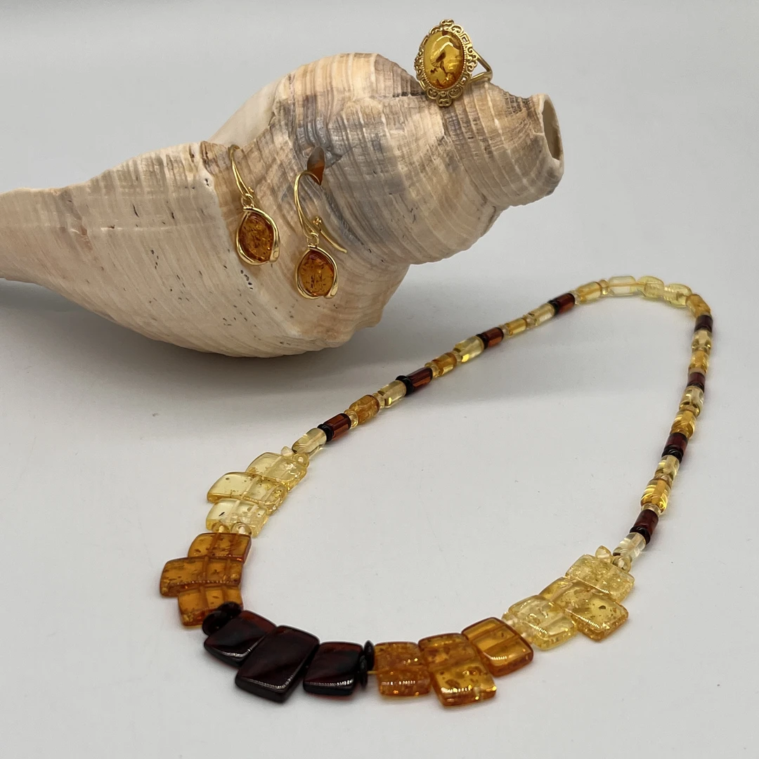 Bak Gvzal Jawayirat乔美首饰项三件套