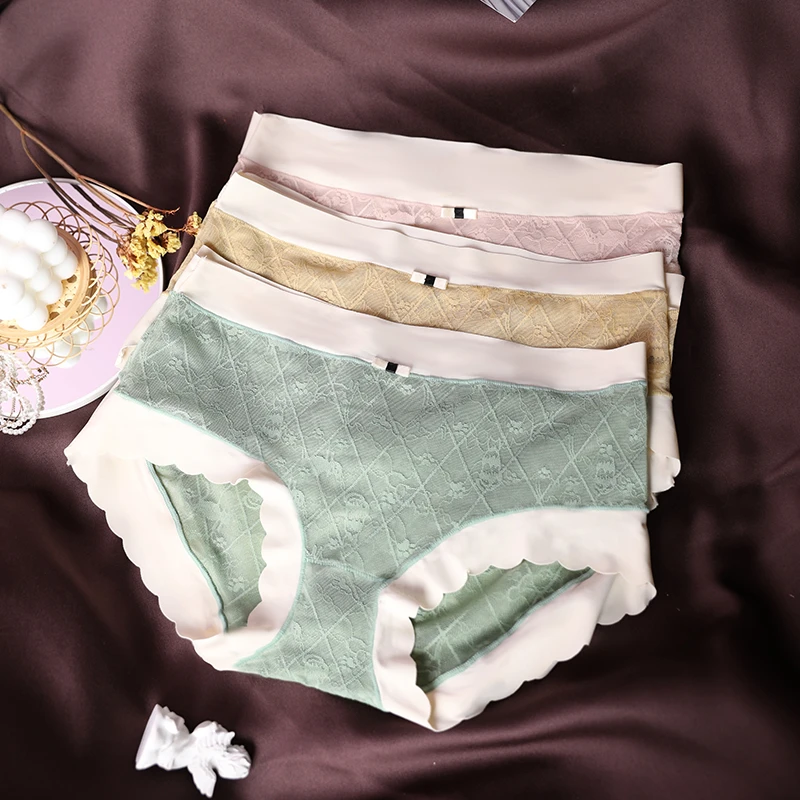 语萱娜【90-130斤】大码内裤女性感时尚胖mm三角裤3条装AX142