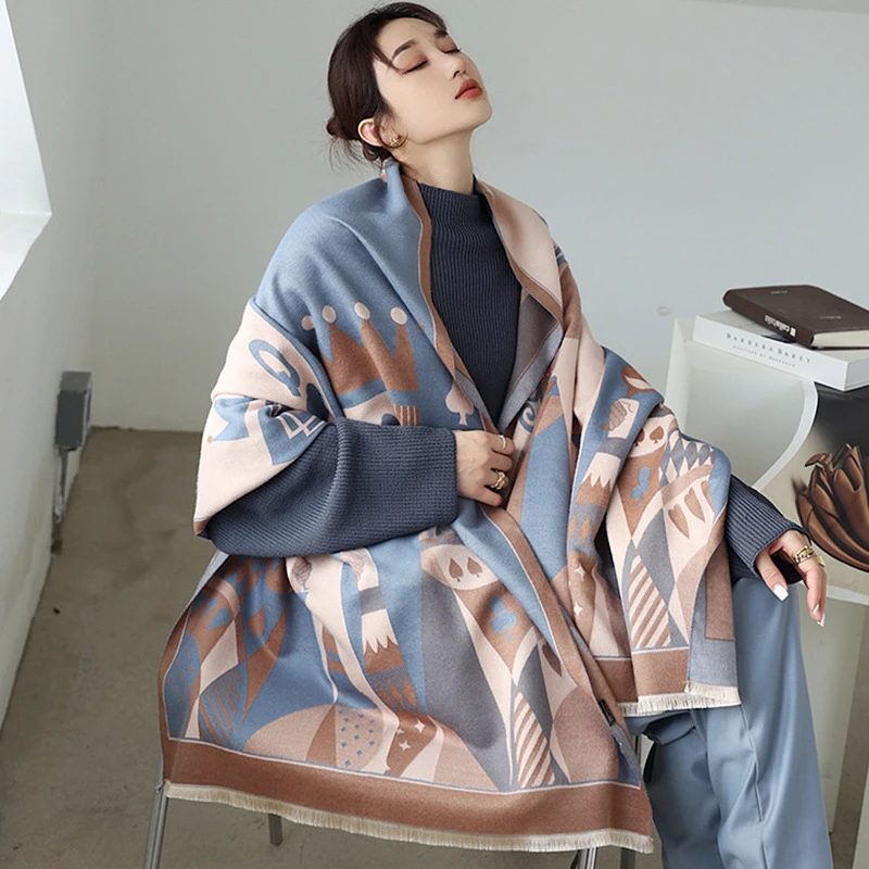 扑克王围巾女秋冬季百搭办公室空调房披肩外搭潮斗篷保暖两用