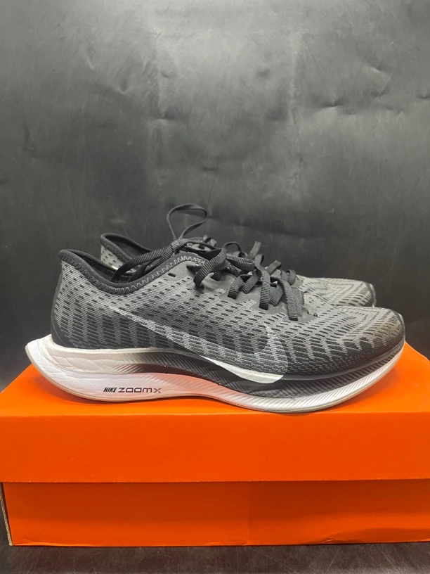 耐克 Pegasus turbo2飞马跑步鞋黑36码299