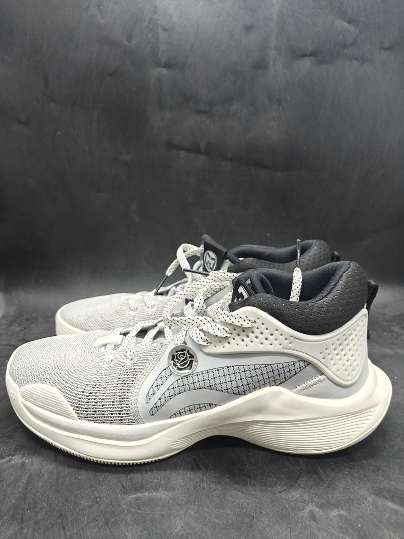 LiNing李宁41.5码 SILENCER CJ.迈克勒姆