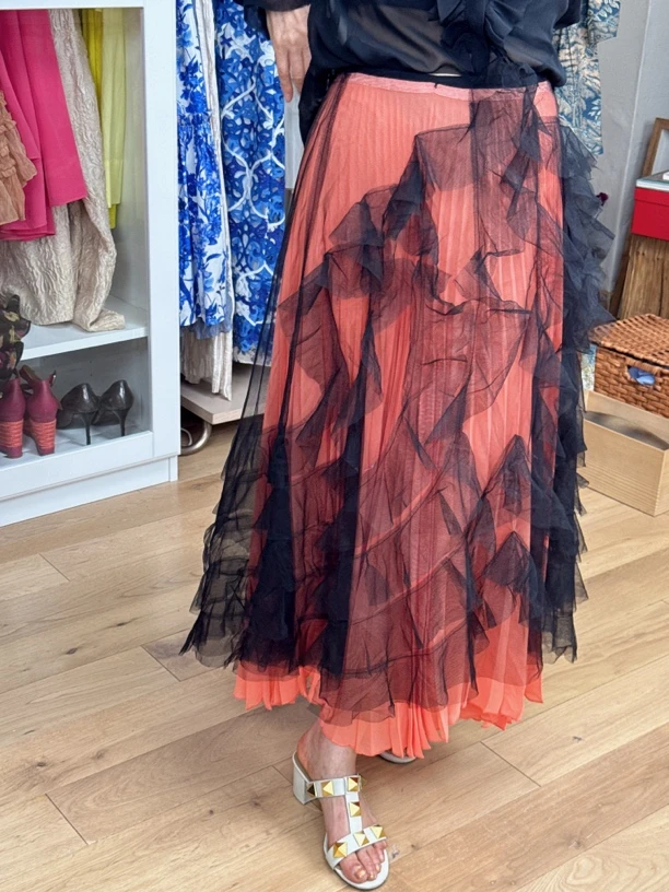 Soyinkala 橘色网纱褶皱半裙