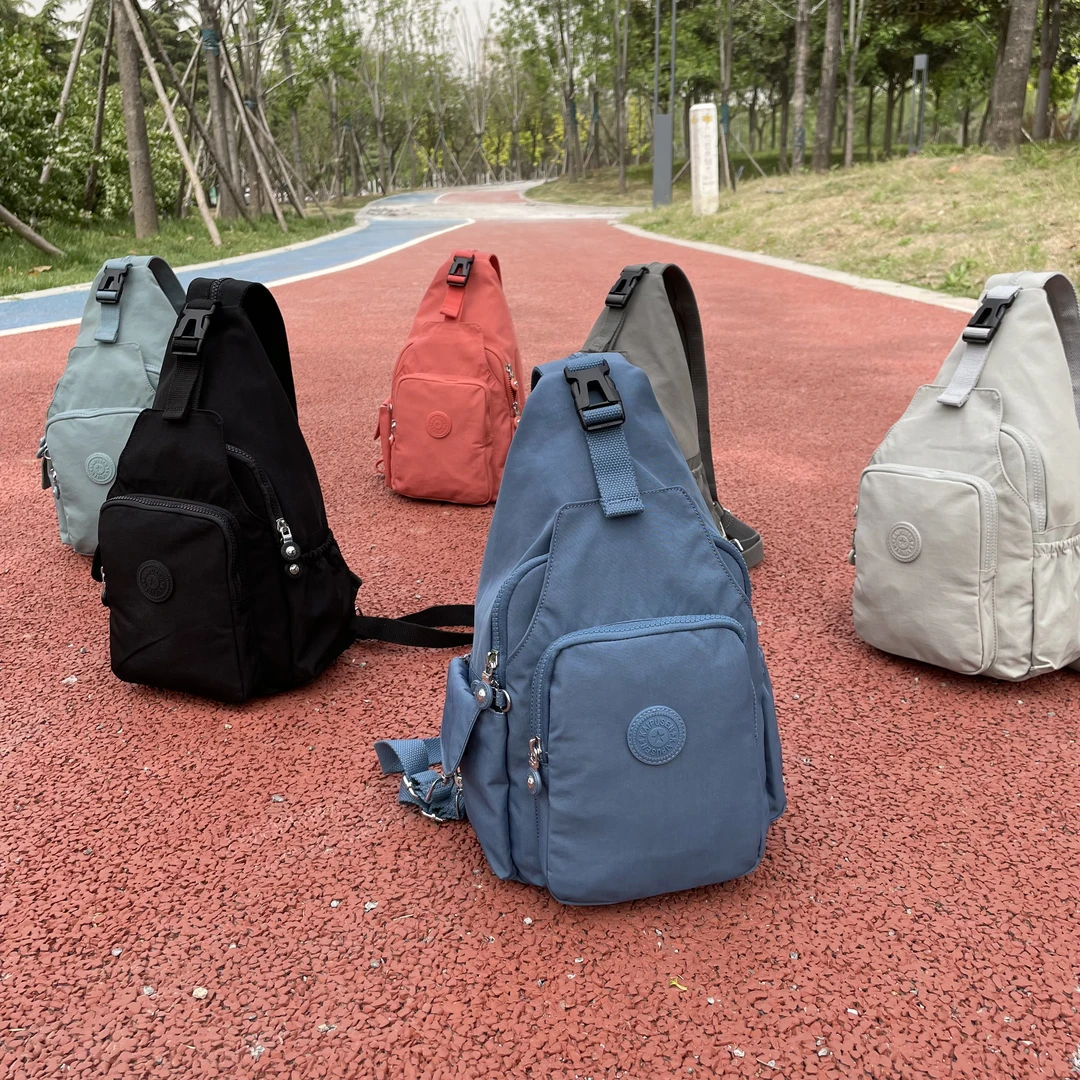 2025新款多功能时尚百搭休闲双肩包出门旅行胸包男女通用单肩背包