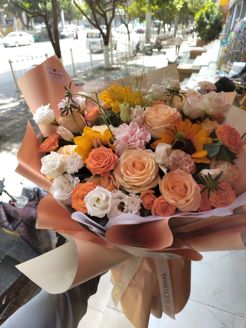 【暖阳】向日葵香槟玫瑰洋桔梗混搭花束送病人老师长辈闺密