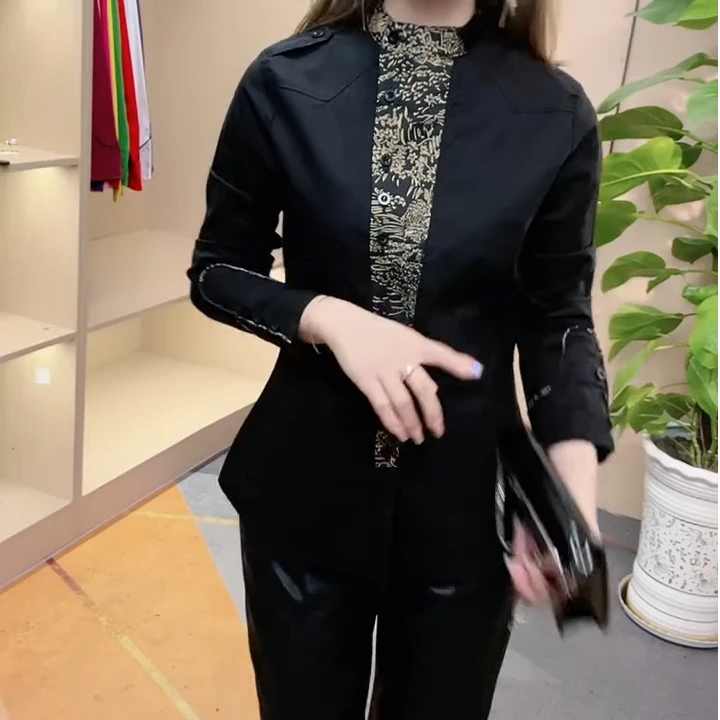 欧货洋气时尚气质百搭拼接立领单排扣肩杠袖口三粒扣收腰显瘦衬衫