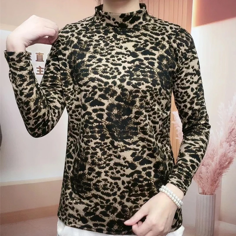 秋季新款时尚洋气半高领印花打底衫百搭遮肉显瘦德绒长袖上衣