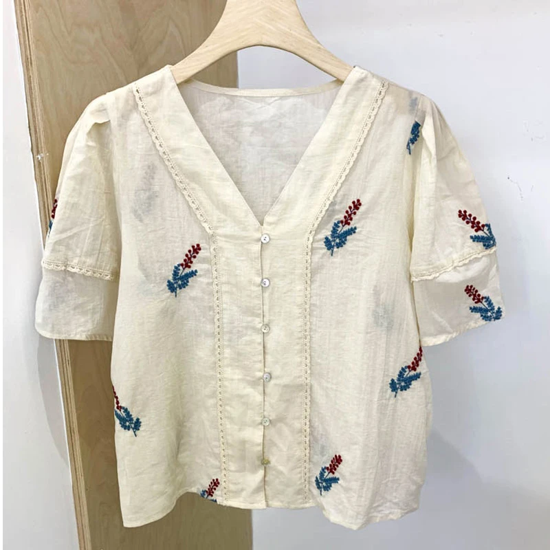 设计感韩版钩花刺绣短袖衬衫上衣胖MM大码宽松减龄衬衣甜美夏季款