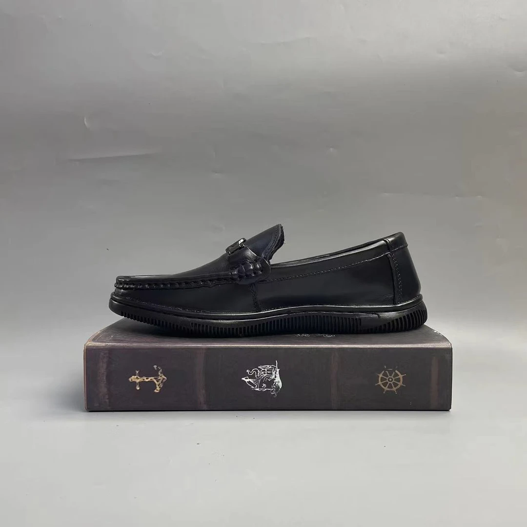 Z03舒适休闲透气男鞋