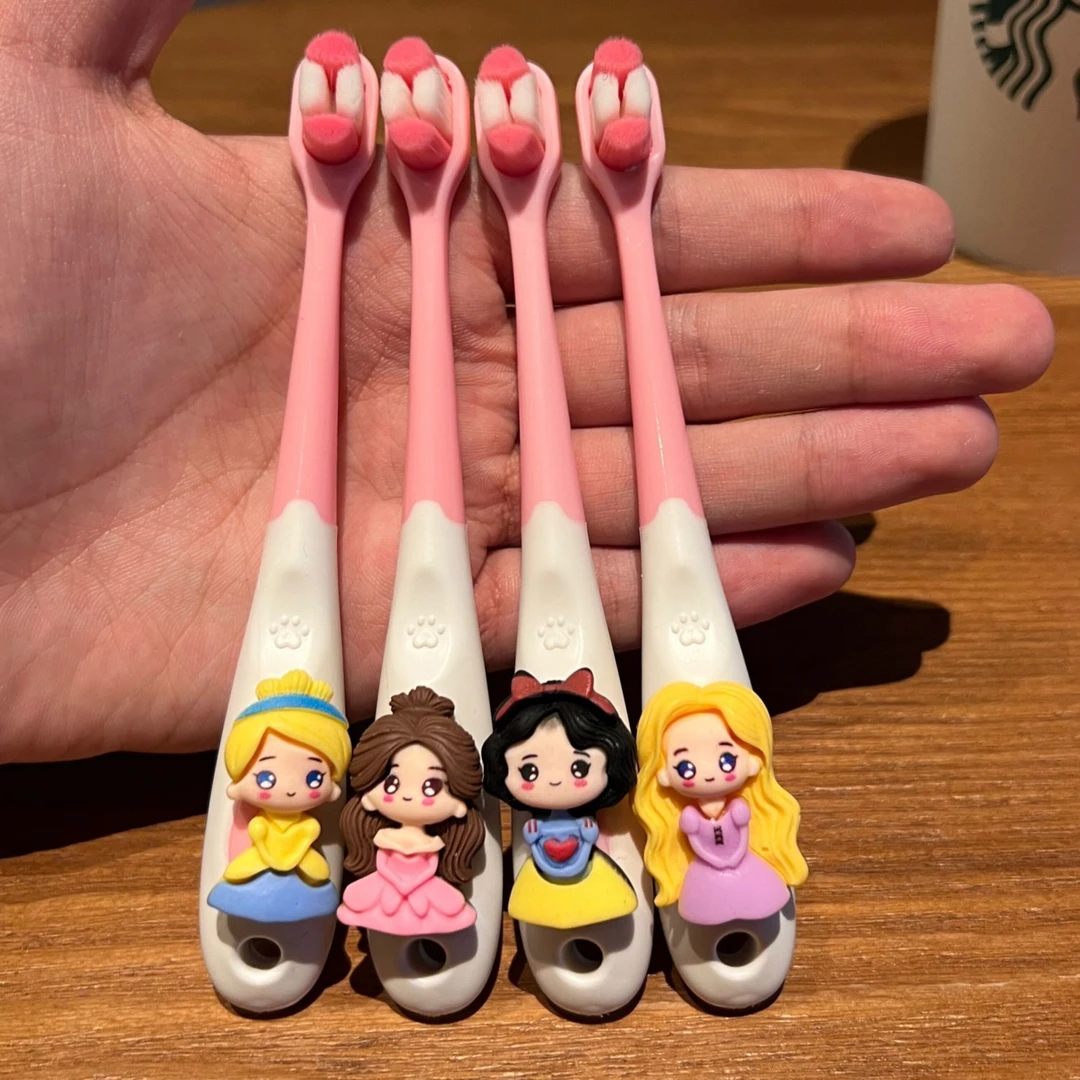 宝宝儿童软毛diy牙刷1-8岁婴幼儿护齿乳牙小孩童话家用柔软可爱