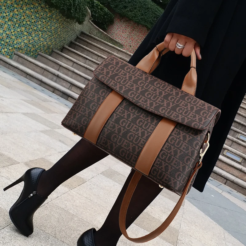 质感女士包包新款手提包波士顿枕头包时尚女包大容量单肩斜挎包