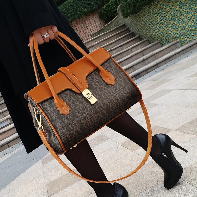 CCAMO女包轻奢品牌高级感印花手提包时尚单肩斜挎包波士顿枕头包