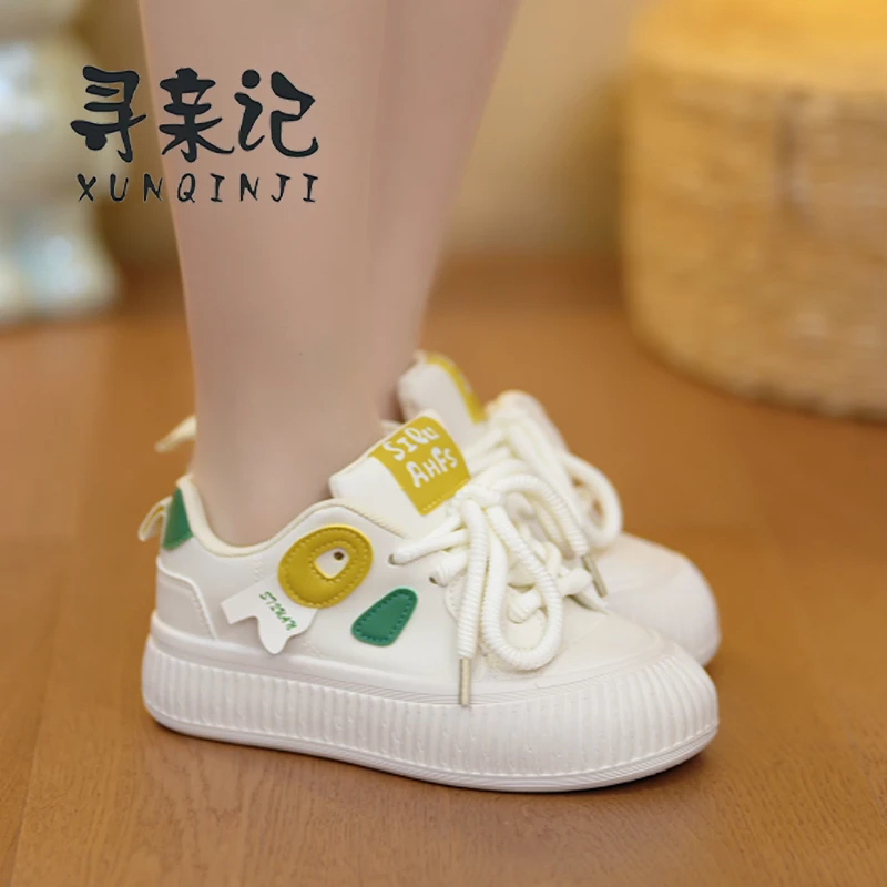 2025新款白色板鞋潮流学生厚底小白鞋百搭校园时尚运动韩版休闲鞋