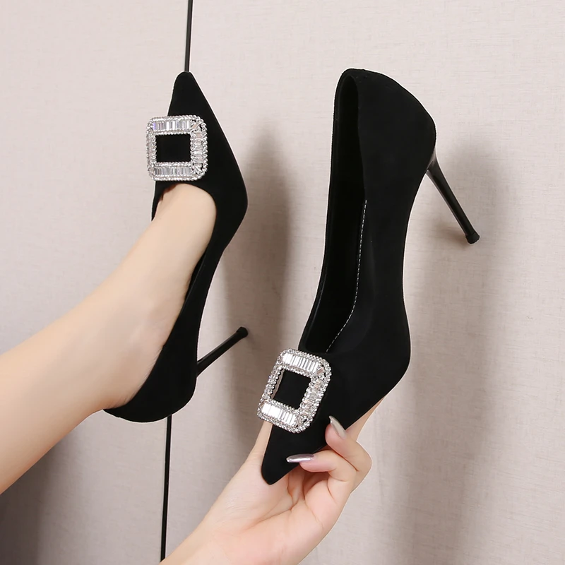 【9公分~7公分】2025春秋新款黑色细跟气质百搭水钻尖头时尚高跟鞋