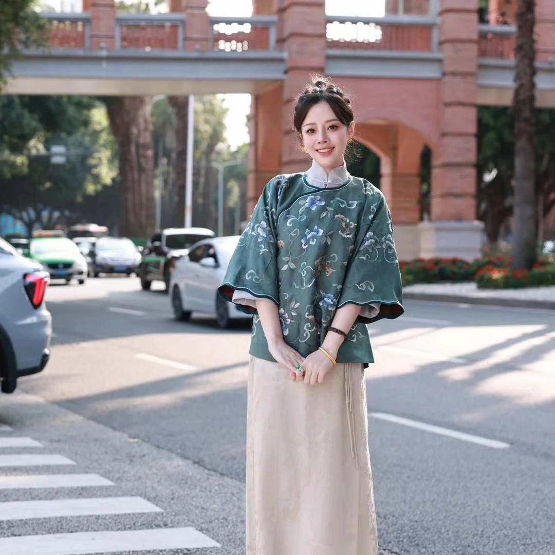 【穗香囊】景罗国风绿色手工绣花宽松中长款上衣
