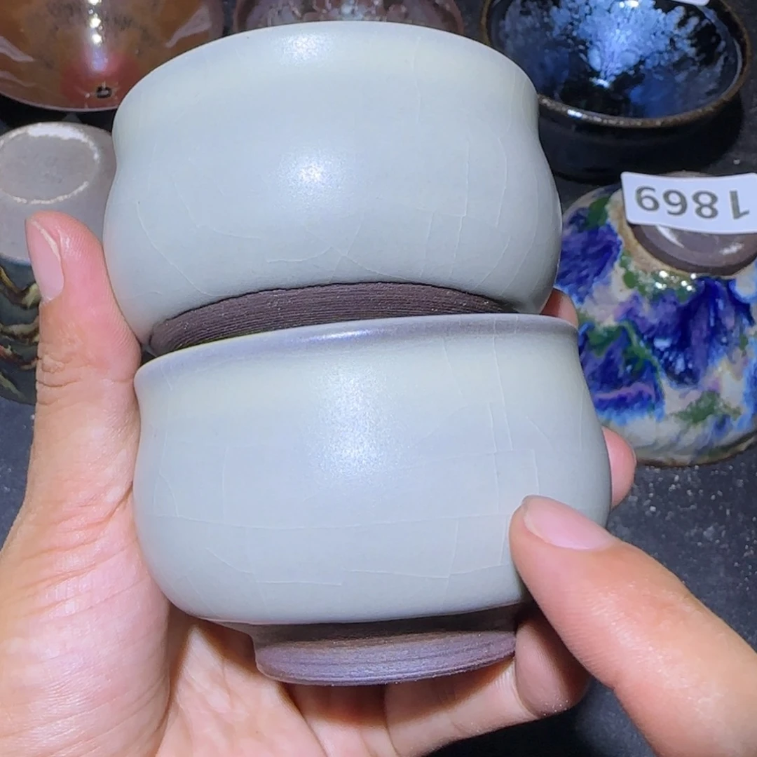茶盏白贝两只佛度